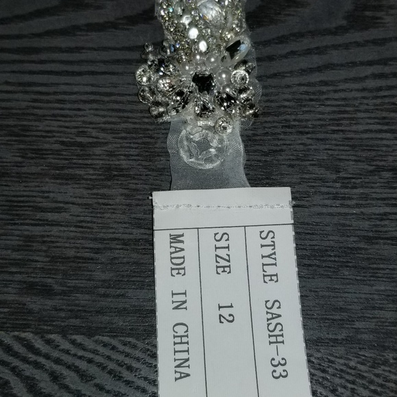 Wedding Dress Belt - Picture 4 of 7